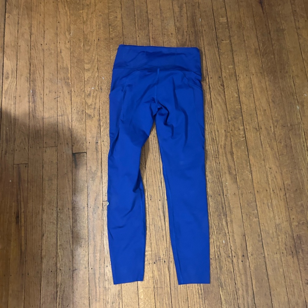 Woman’s Lululemon leggings